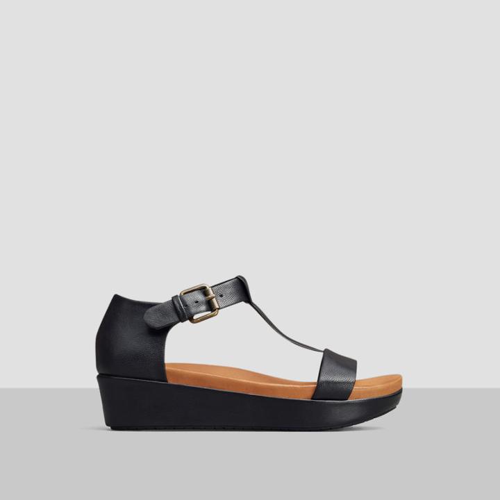 Gentle Souls By Kenneth Cole Janelle Leather Platform Sandal - Black