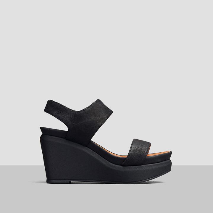 Gentle Souls By Kenneth Cole Juniper Berry Nubuck Wedge Sandal - Black