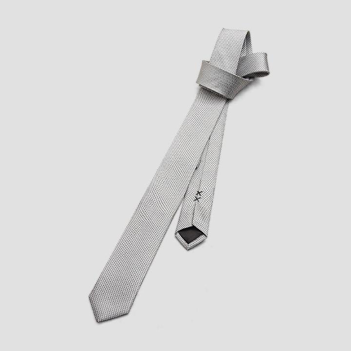 Kenneth Cole New York Silk Solid Tie - Silver
