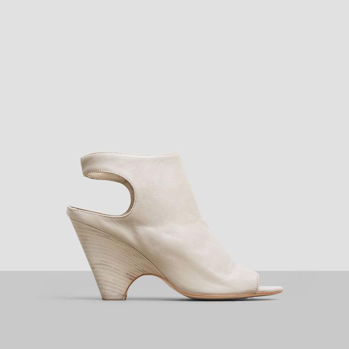 Kenneth Cole New York Kakapo Leather Bootie - White