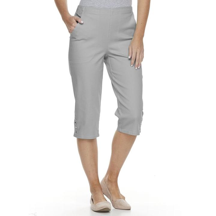 Petite Croft & Barrow&reg; Buttoned Pull-on Capris, Women's, Size: 4 Petite, Grey
