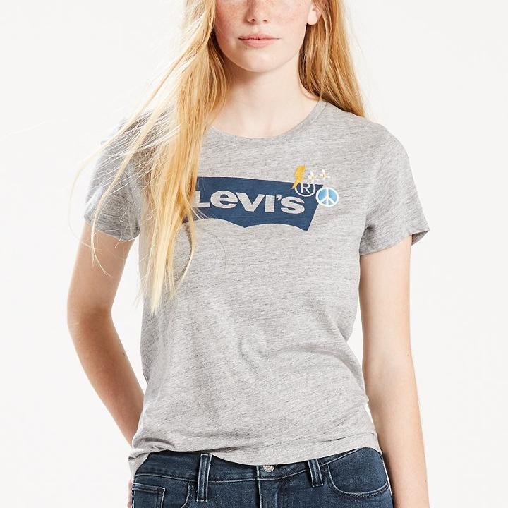 Women's Levi's&reg; Patch Graphic Tee, Size: Medium, Grey