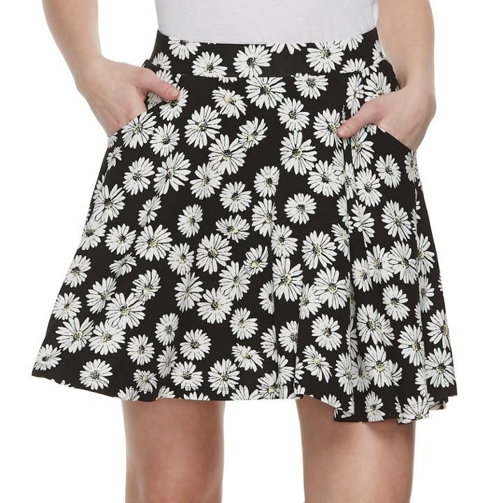 Juniors' So&reg; Floral Skater Skirt, Teens, Size: Xs, Black