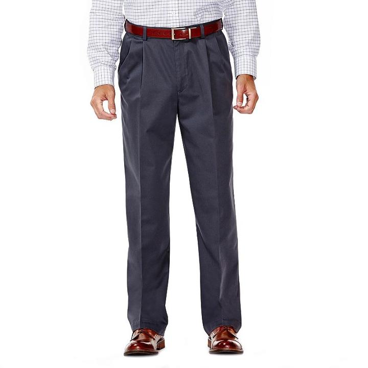 Men's Haggar&reg; Work To Weekend&reg; Classic-fit Pleated Expandable Waist Pants, Size: 30x32, Black
