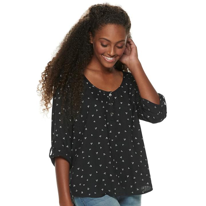 Juniors' So® Woven Roll-tab Henley Top, Teens, Size: Medium, Black