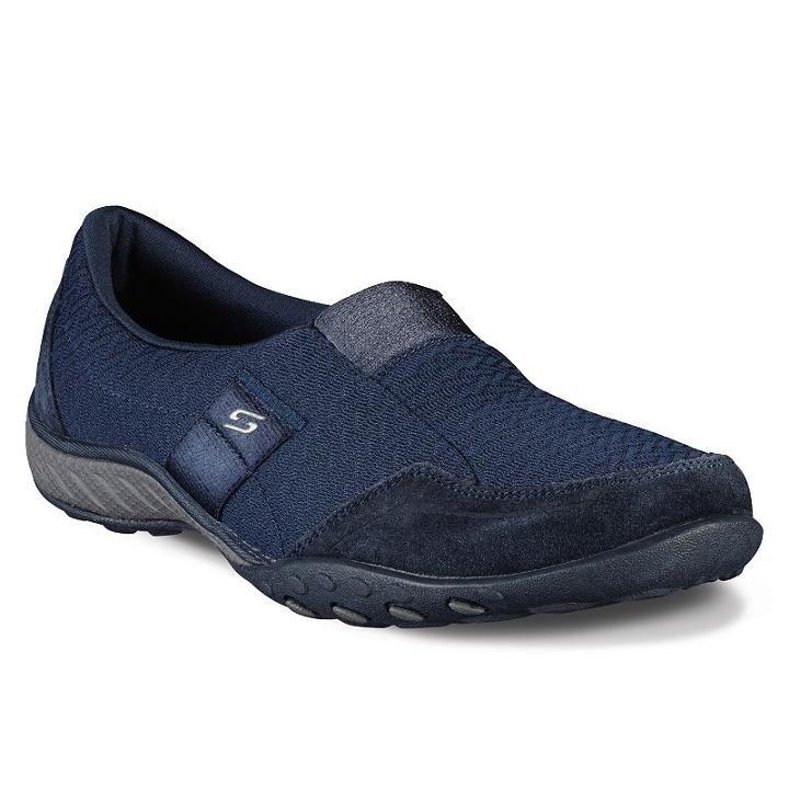 Skechers Relaxed Fit Breathe Easy Resolution Women's Slip-on Walking Shoes, Size: 5, Blue (navy)