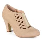 Journee Collection Piper Women's Ankle Pumps, Girl's, Size: Medium (10), Beig/green (beig/khaki)