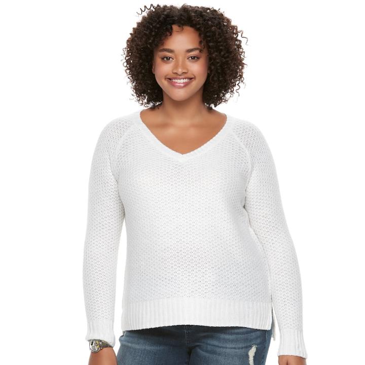 Juniors' Plus Size So® Raglan V-neck Sweater, Teens, Size: 3xl, White