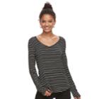 Juniors' So&reg; Perfect V-neck Tee, Teens, Size: Large, Black