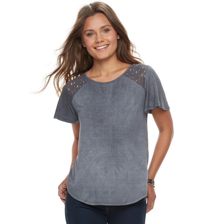 Juniors' Rewind Crochet Shoulder Tee, Teens, Size: Medium, Grey (charcoal)