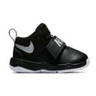 Nike Team Hustle D8 Toddler Boys' Shoes, Size: 6 T, Black