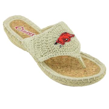Women's Campus Cruzerz Arkansas Razorbacks Pregame Flip-flops, Size: 6, Beig/green (beig/khaki)