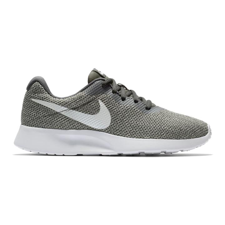 Nike Tanjun Women's Athletic Shoes, Size: 8.5, Black