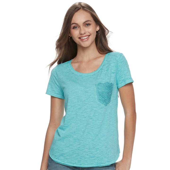 Juniors' So&reg; Crocheted Pocket Tee, Teens, Size: Small, Green