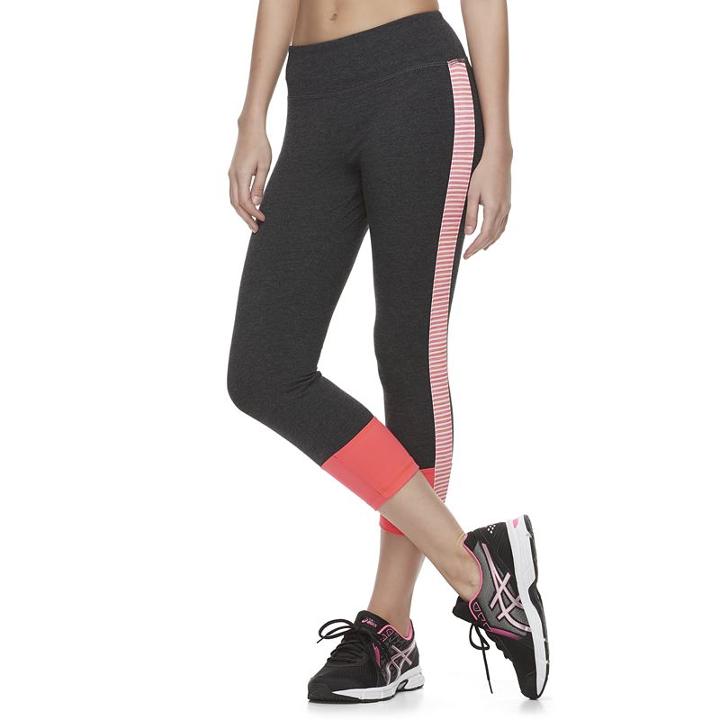 Juniors' So&reg; Graphic Yoga Capri Leggings, Girl's, Size: Xs, Brt Pink