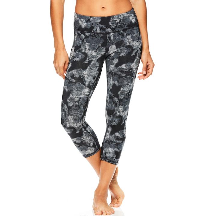 Women's Gaiam Om Reversible Yoga Capri Leggings, Size: Medium, Oxford