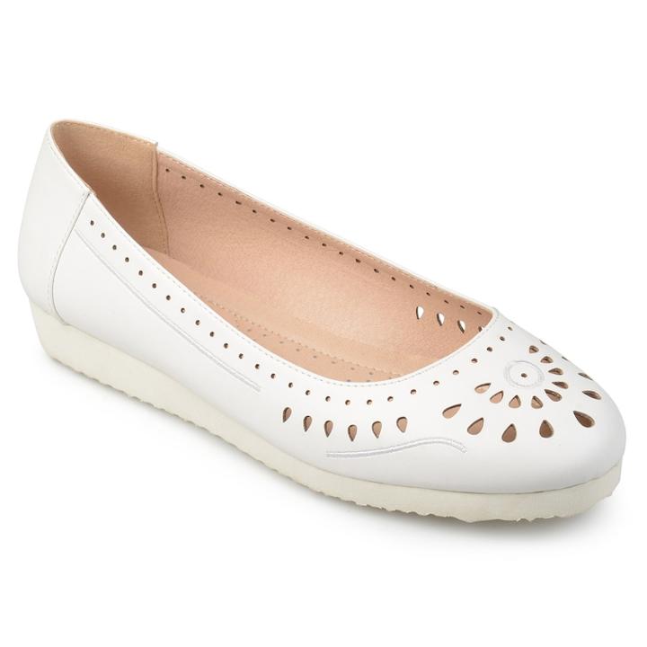 Journee Collection Cindra Women's Ballet Flats, Size: Medium (9), White