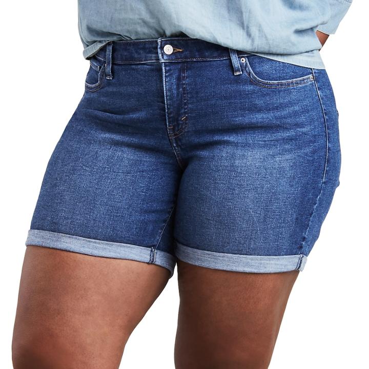Plus Size Levi's Cuffed Denim Shorts, Women's, Size: 22 W, Med Blue