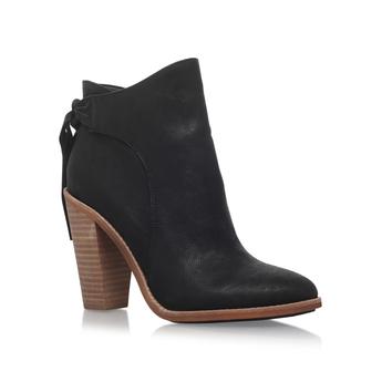 Vince Camuto Linford