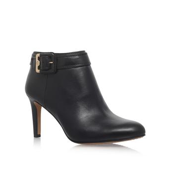 Vince Camuto Chrissa