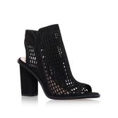Vince Camuto Natale