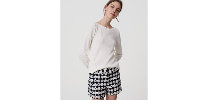 Loft Daisy Riviera Shorts With 4 Inseam