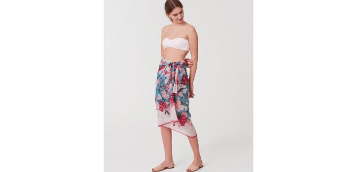 Loft Beach Floral Tasseled Sarong