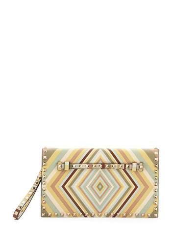 Rockstud Medium Wristlet Clutch Bag,