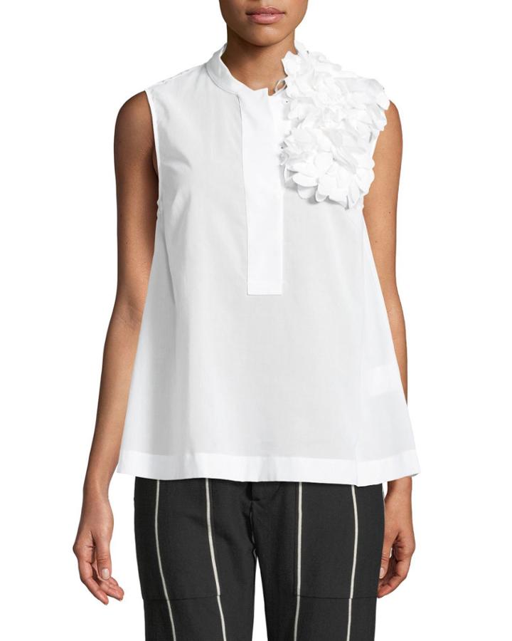 Sleeveless Blouse W/ Flower Detall
