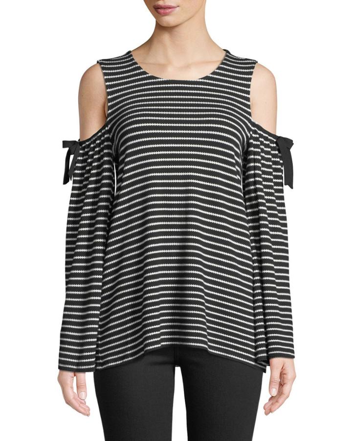 Cod-shoulder Scallop-jacquard Blouse