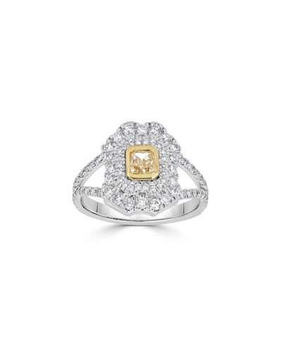 18k White Gold Square-shaped Fancy Diamond Ring.