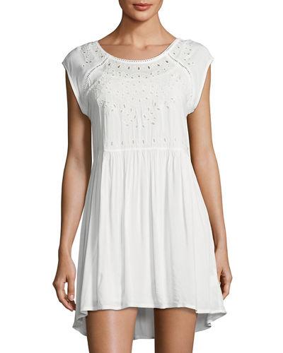 Eyelet-trim