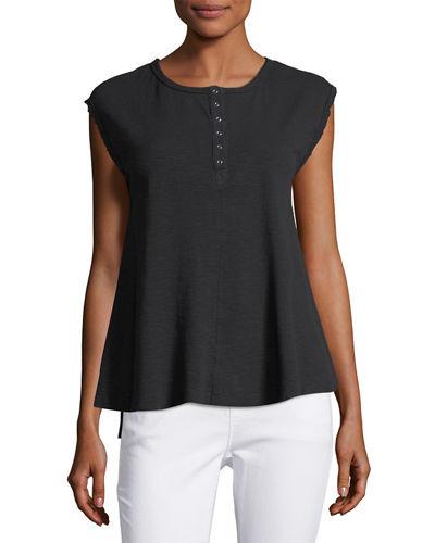 Half-snap Unfinished-trim Tee