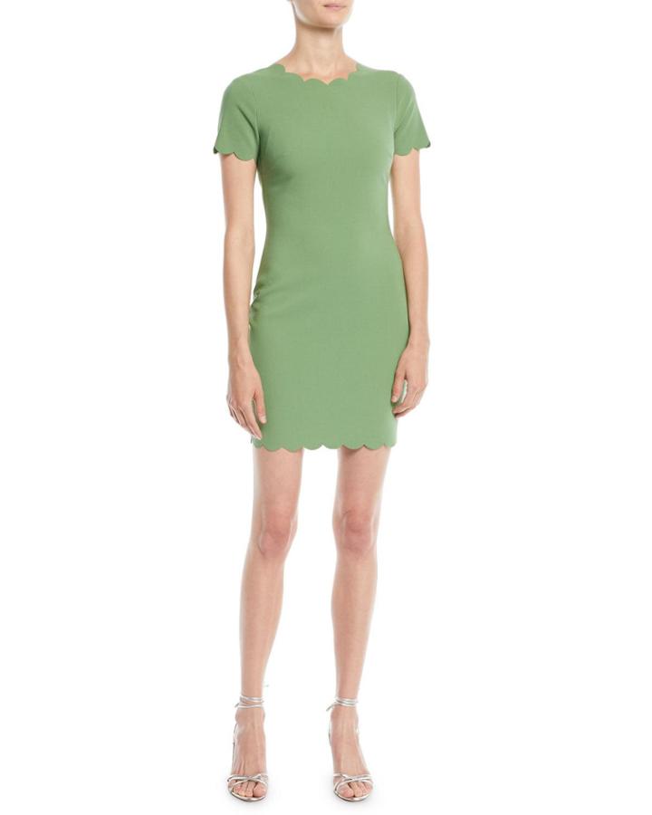 Manhattan Scalloped