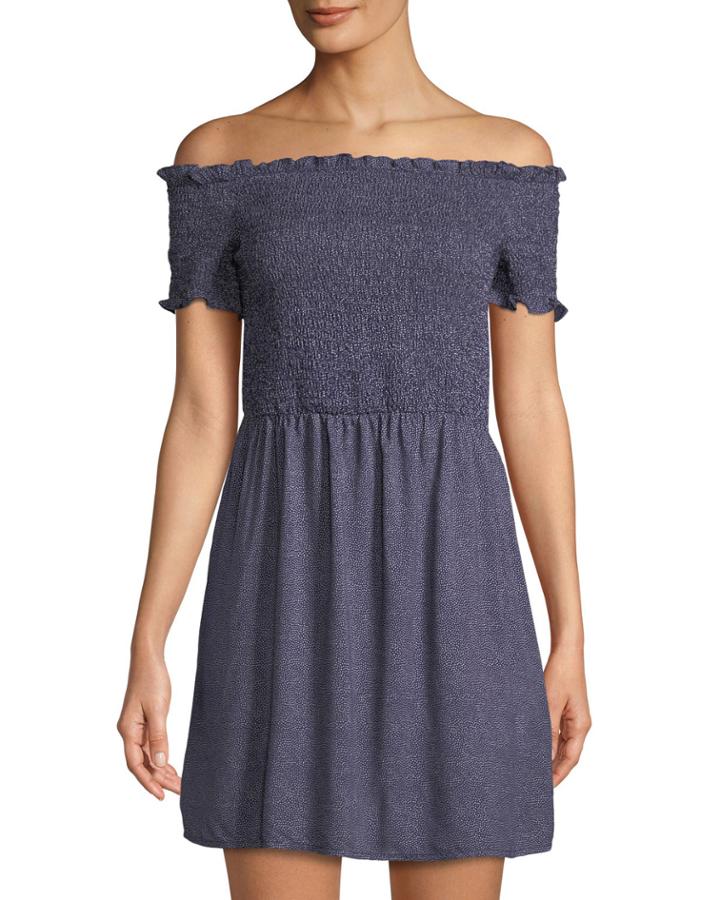 Off-the-shoulder Spotty