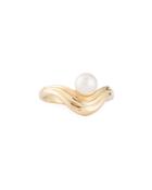 14k Yellow Gold Curved Pearl Ring,