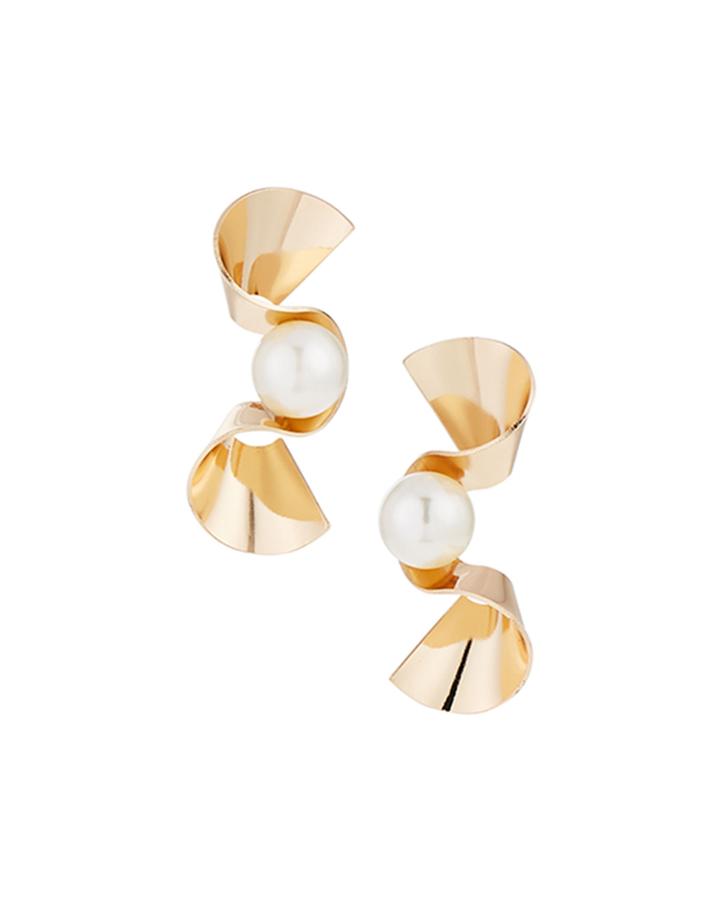 Pearly Sculpted Earrings