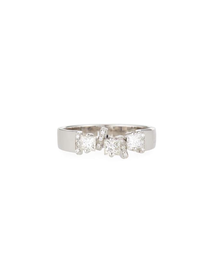 18k White Gold Square & Round Diamond Ring,