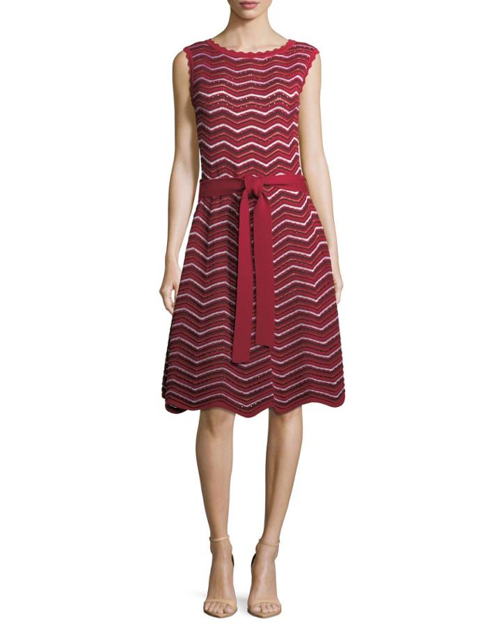 Sleeveless Knit Wave-striped