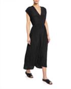 V-neck Short-sleeve Pleated Crinkle Dress