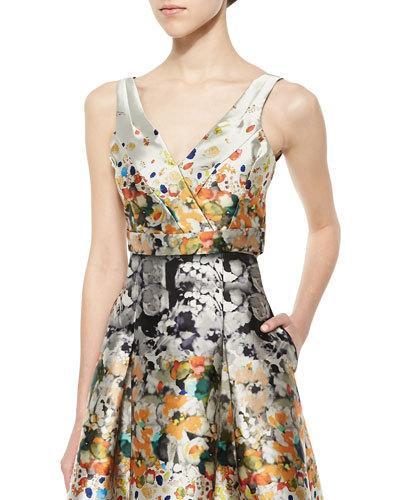 V-neck Sleeveless Crop Top
