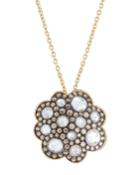 18k Scalloped Pendant Necklace W/
