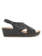 Me Too Arena Leather Cross-strap Sandals