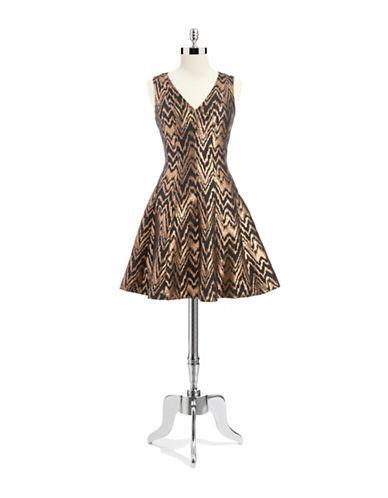 Vince Camuto Vince Camuto Metallic Chevron Patterned Fit And Flare Dress