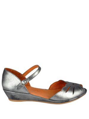 Gentle Souls By Kenneth Cole Lily Moon Metallic Wedges