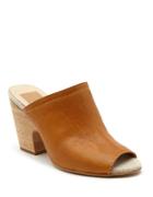 Dolce Vita Tegan Leather Clogs