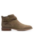 Clarks Camzin Hale Ankle Suede Booties