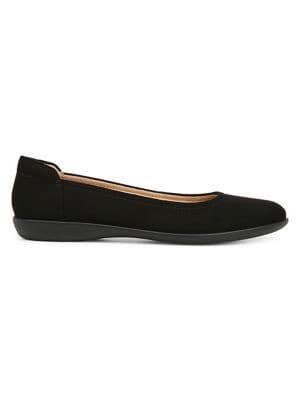 Naturalizer Flexy Round-toe Flats