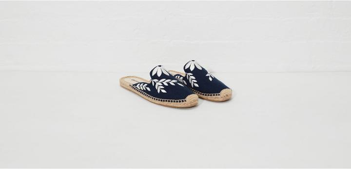 Lou & Grey Soludos Floral Embroidered Mule Slide