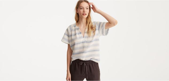 Lou & Grey Ss Splitneck Flowy Blouse